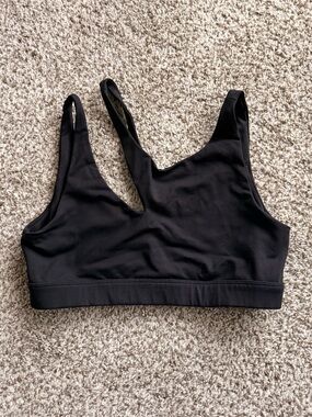 ALO Yoga sports bra - like new!